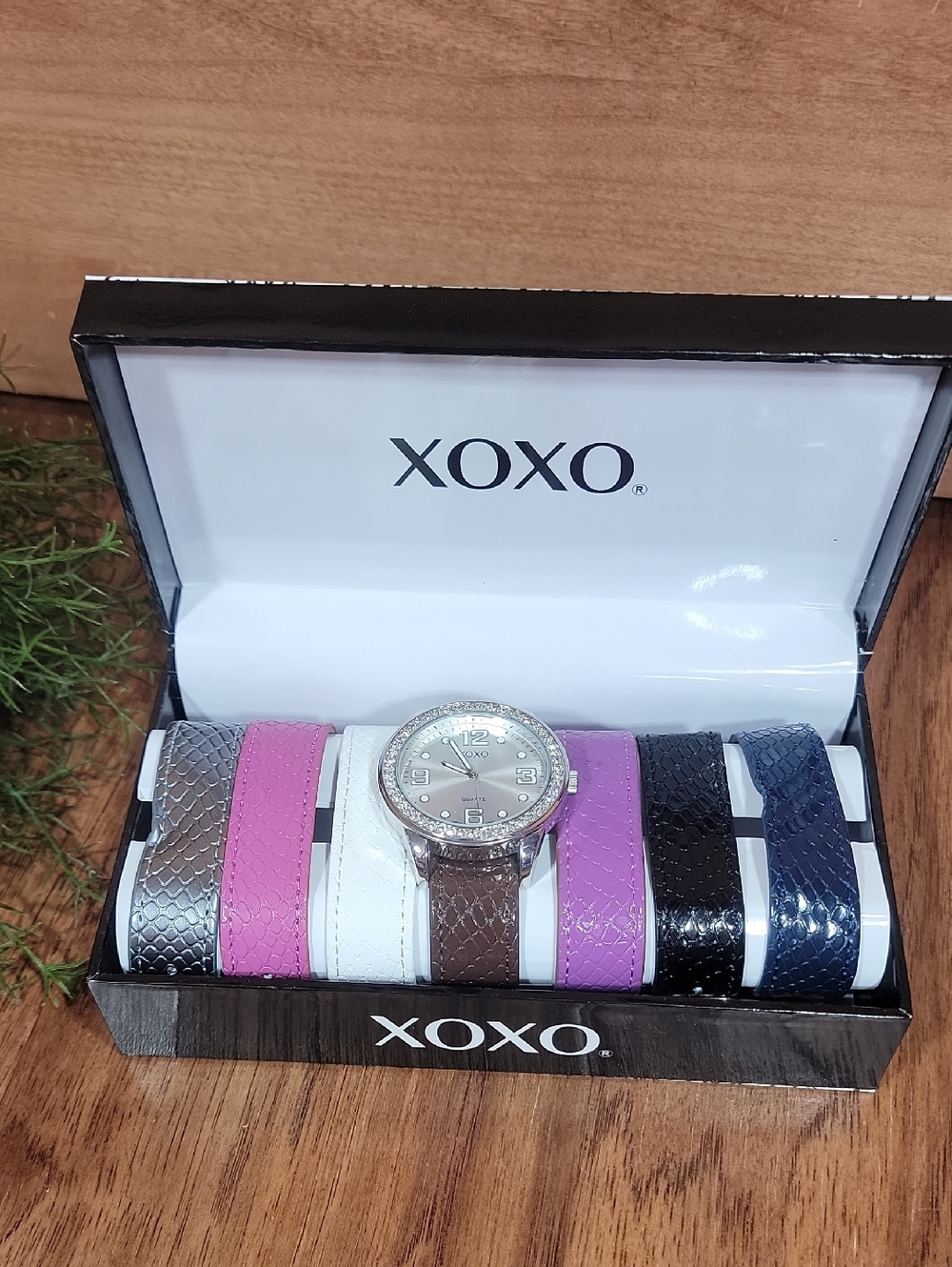 XOXO Watch With Changeable Bands